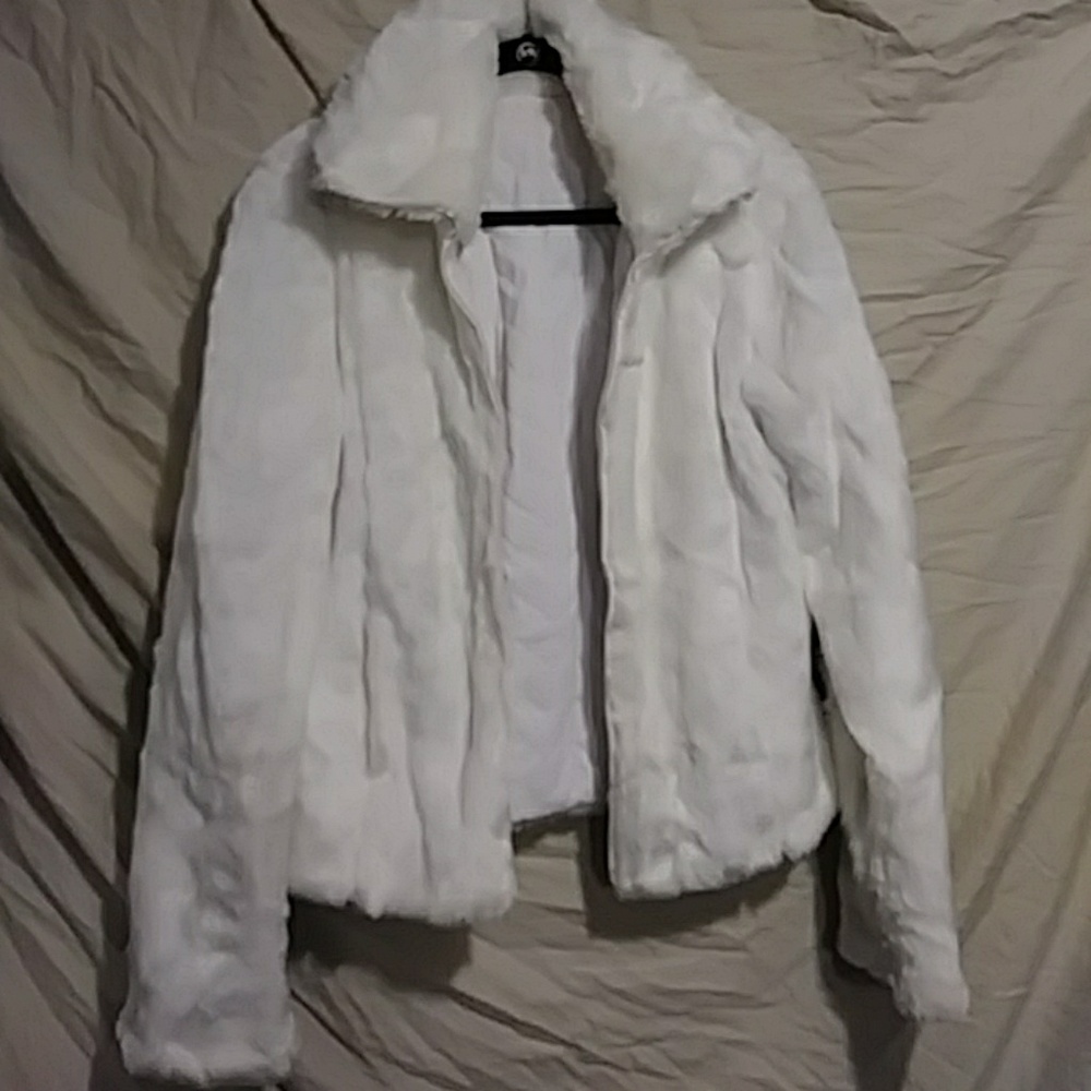 White faux-fur cold